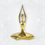 Arte de Yoga em Resina Dourada 33,5cm
